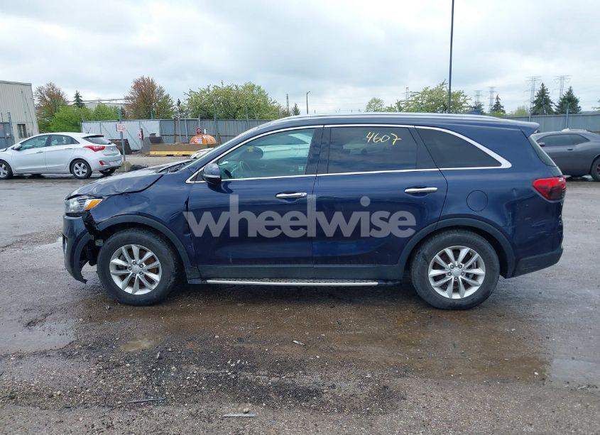 Photo 14 of 2016 Kia Sorento 2.4L LX (VIN 5XYPG4A35GG080801)