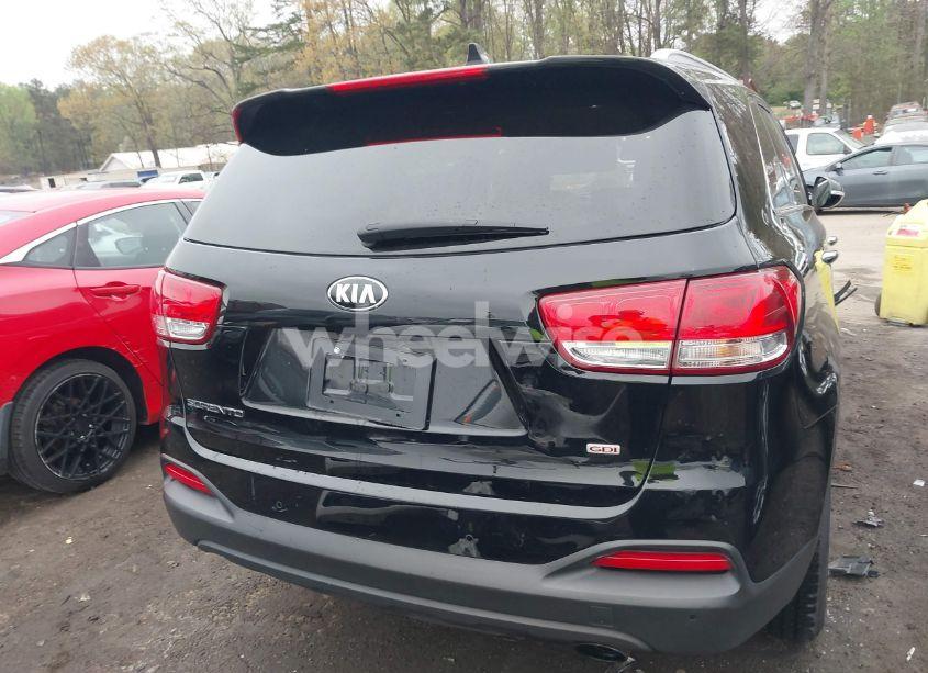 Photo 17 of 2016 Kia Sorento 2.4L LX (VIN 5XYPG4A35GG097646)