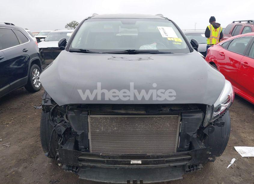 Photo 6 of 2016 Kia Sorento 2.4L LX (VIN 5XYPG4A35GG097646)