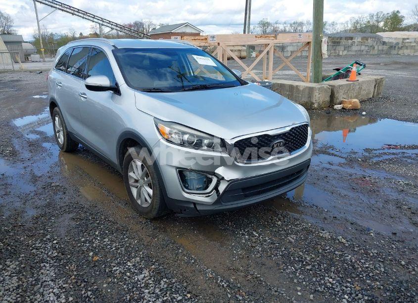 2016 Kia Sorento 2.4L LX (VIN 5XYPG4A35GG113912) main photo