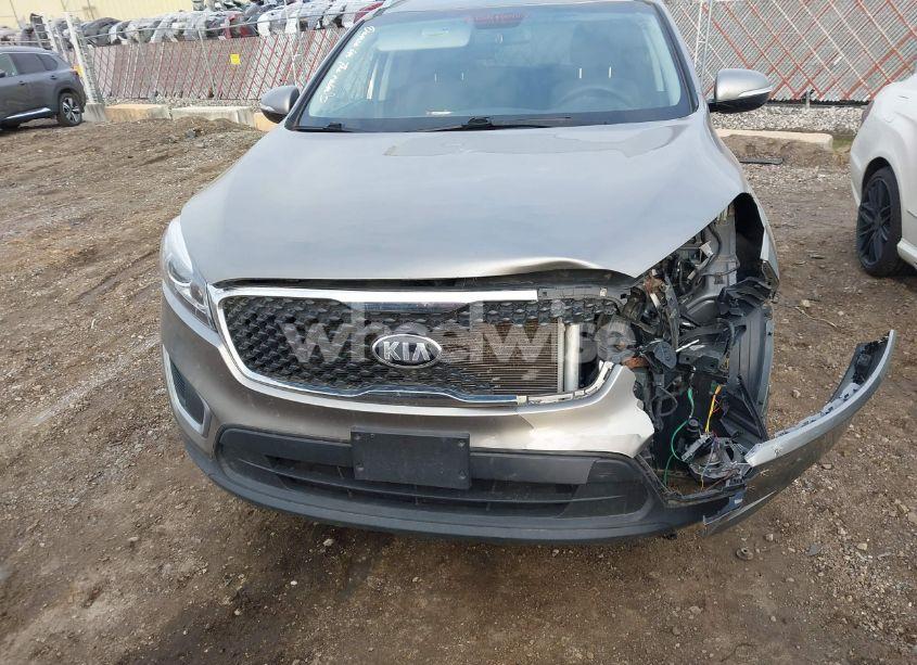 Photo 12 of 2016 Kia Sorento 2.4L LX (VIN 5XYPG4A35GG133500)