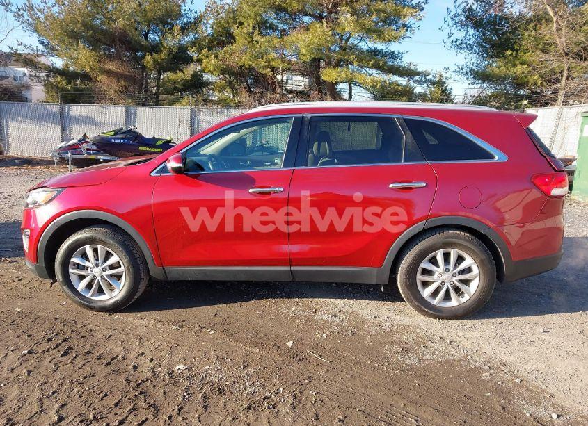 Photo 14 of 2016 Kia Sorento 2.4L LX (VIN 5XYPG4A35GG145498)