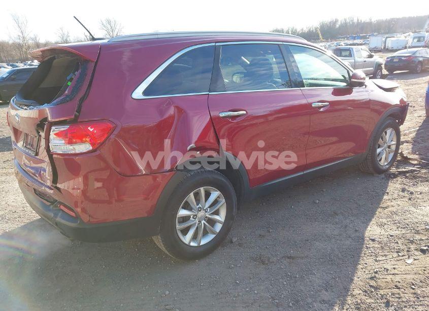 Photo 4 of 2016 Kia Sorento 2.4L LX (VIN 5XYPG4A35GG145498)