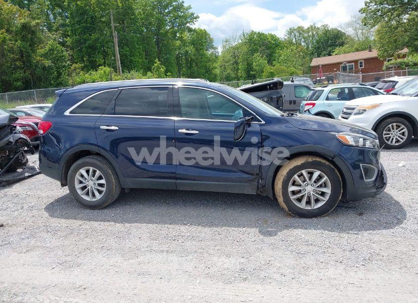 Photo 14 of 2017 Kia Sorento 2.4L LX (VIN 5XYPG4A35HG214790)