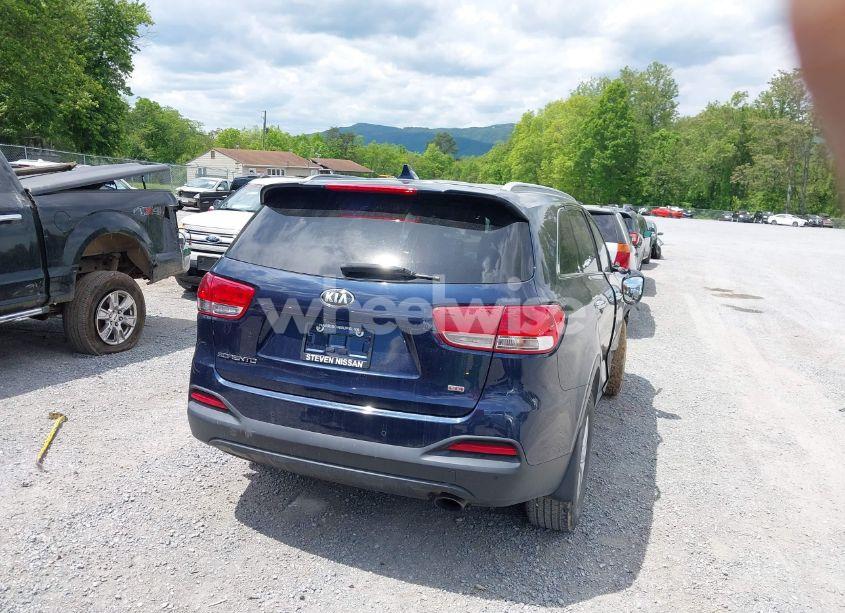 Photo 17 of 2017 Kia Sorento 2.4L LX (VIN 5XYPG4A35HG214790)