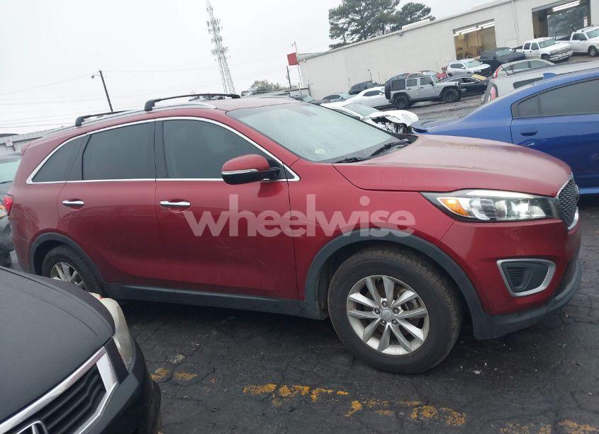 Photo 13 of 2017 Kia Sorento 2.4L LX (VIN 5XYPG4A35HG215342)