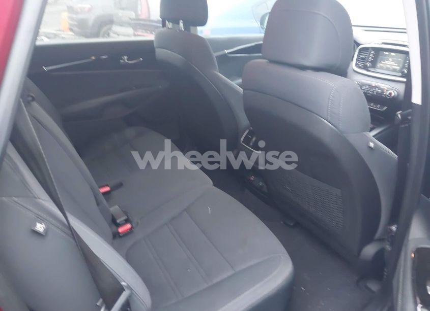 Photo 8 of 2017 Kia Sorento 2.4L LX (VIN 5XYPG4A35HG215342)