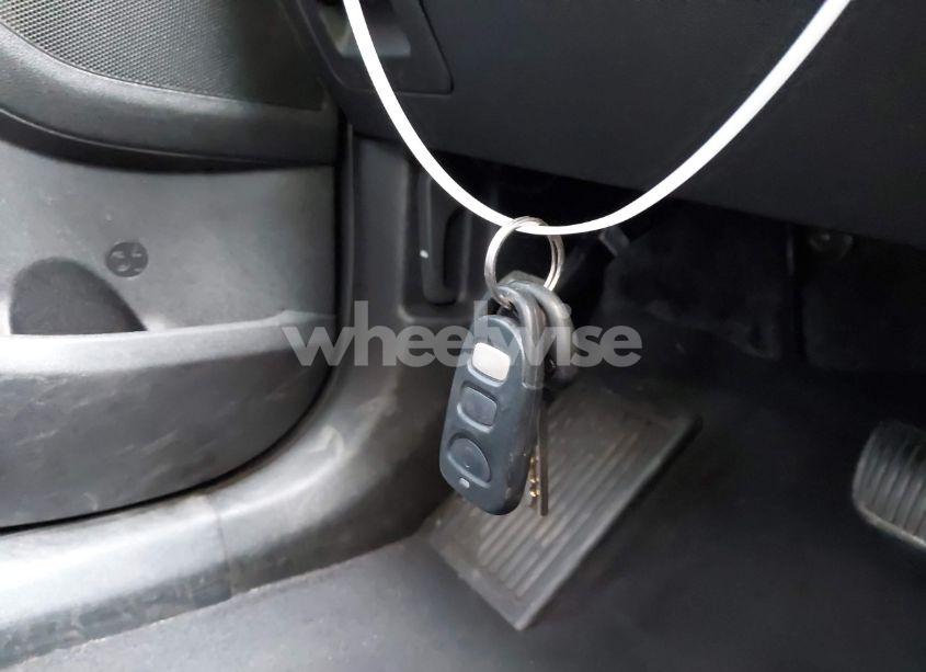 Photo 11 of 2017 Kia Sorento 2.4L LX (VIN 5XYPG4A35HG284788)