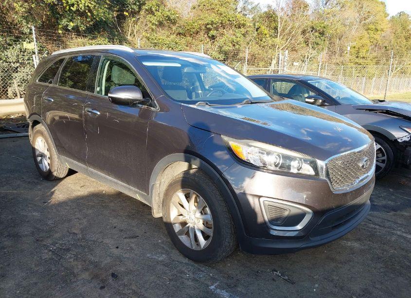 2017 Kia Sorento 2.4L LX (VIN 5XYPG4A35HG295287) main photo