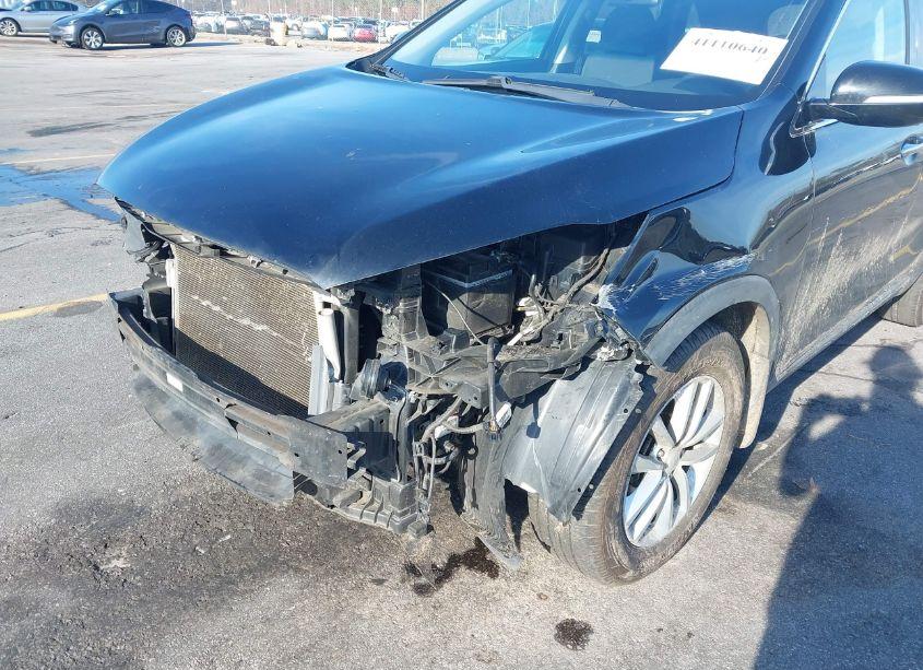 Photo 6 of 2018 Kia Sorento 2.4L LX (VIN 5XYPG4A35JG368809)