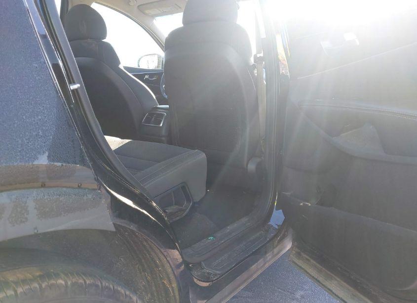 Photo 8 of 2018 Kia Sorento 2.4L LX (VIN 5XYPG4A35JG368809)