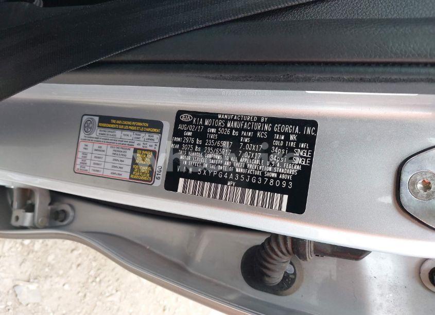 Photo 9 of 2018 Kia Sorento 2.4L LX (VIN 5XYPG4A35JG378093)