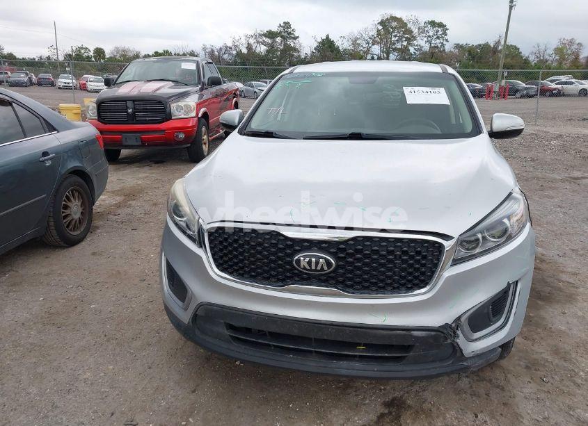 Photo 12 of 2018 Kia Sorento 2.4L L (VIN 5XYPG4A35JG432248)
