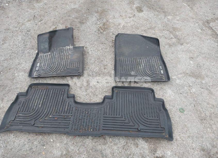 Photo 21 of 2018 Kia Sorento 2.4L L (VIN 5XYPG4A35JG432248)