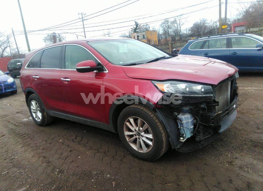 2019 Kia Sorento 2.4L LX (VIN 5XYPG4A35KG469091) main photo