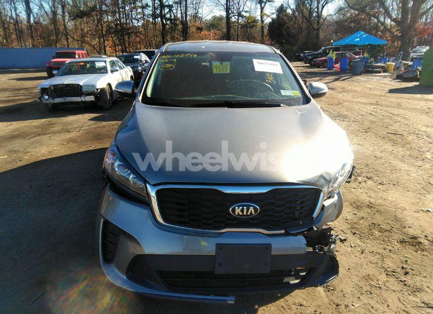 Photo 12 of 2019 Kia Sorento 2.4L LX (VIN 5XYPG4A35KG506401)