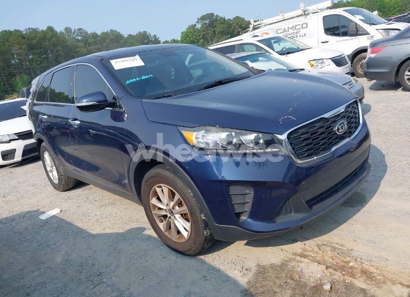 2019 Kia Sorento 2.4L LX (VIN 5XYPG4A35KG523120) main photo