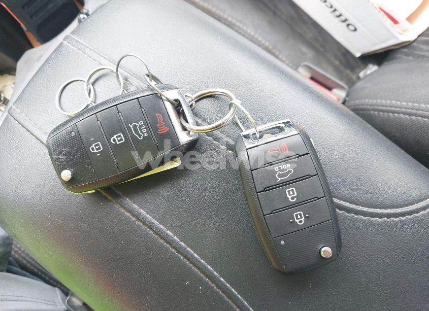 Photo 11 of 2019 Kia Sorento 2.4L LX (VIN 5XYPG4A35KG523120)