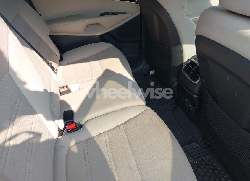 Photo 8 of 2019 Kia Sorento 2.4L LX (VIN 5XYPG4A35KG523120)