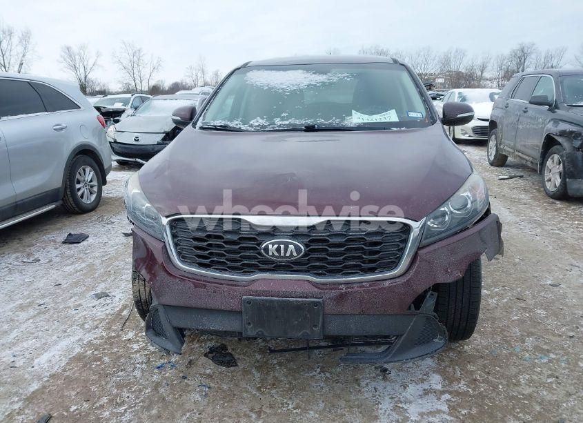 Photo 12 of 2019 Kia Sorento 2.4L LX (VIN 5XYPG4A35KG542363)