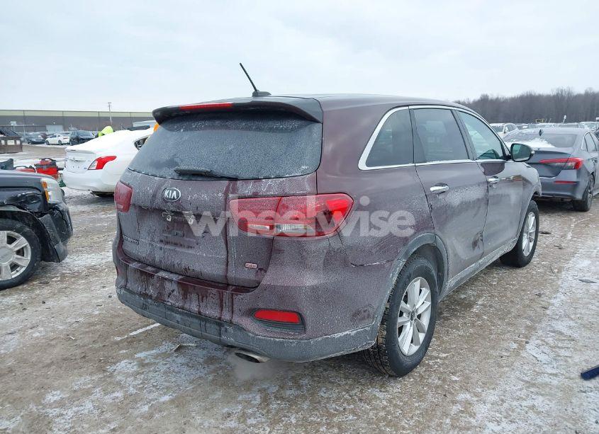 Photo 3 of 2019 Kia Sorento 2.4L LX (VIN 5XYPG4A35KG542363)