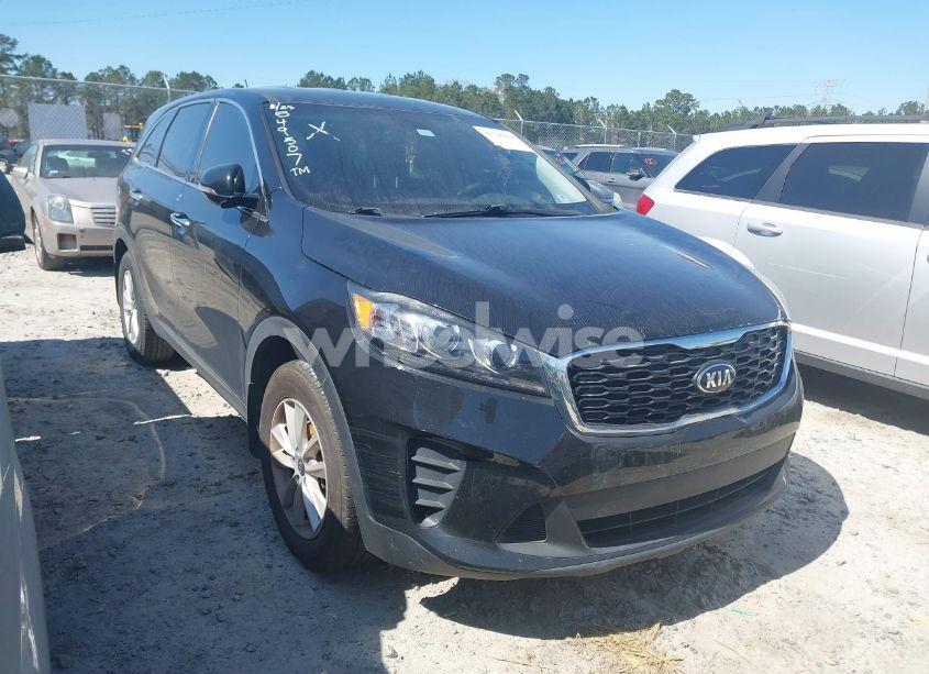 2019 Kia Sorento 2.4L LX (VIN 5XYPG4A35KG549507) main photo