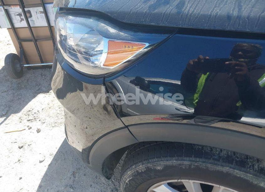 Photo 6 of 2019 Kia Sorento 2.4L LX (VIN 5XYPG4A35KG549507)