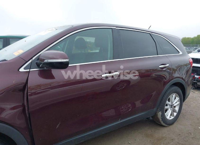 Photo 15 of 2019 Kia Sorento 2.4L LX (VIN 5XYPG4A35KG576447)