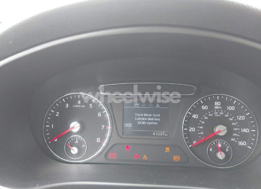 Photo 7 of 2019 Kia Sorento 2.4L LX (VIN 5XYPG4A35KG576447)