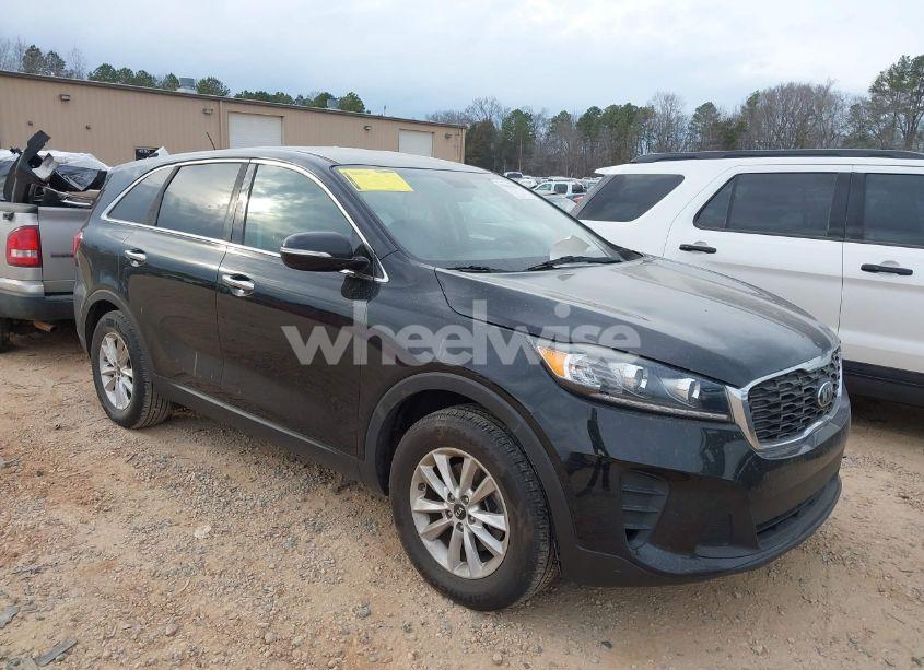 2019 Kia Sorento 2.4L L (VIN 5XYPG4A35KG577548) main photo