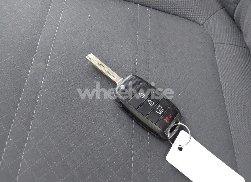 Photo 11 of 2019 Kia Sorento 2.4L L (VIN 5XYPG4A35KG577548)