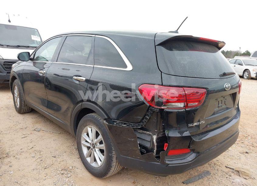 Photo 3 of 2019 Kia Sorento 2.4L L (VIN 5XYPG4A35KG577548)