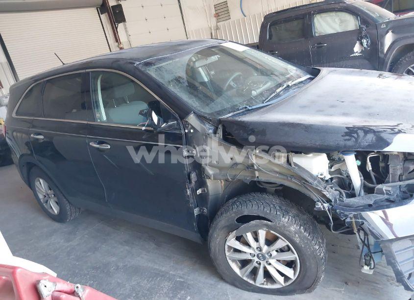 Photo 13 of 2019 Kia Sorento 2.4L L (VIN 5XYPG4A35KG586766)
