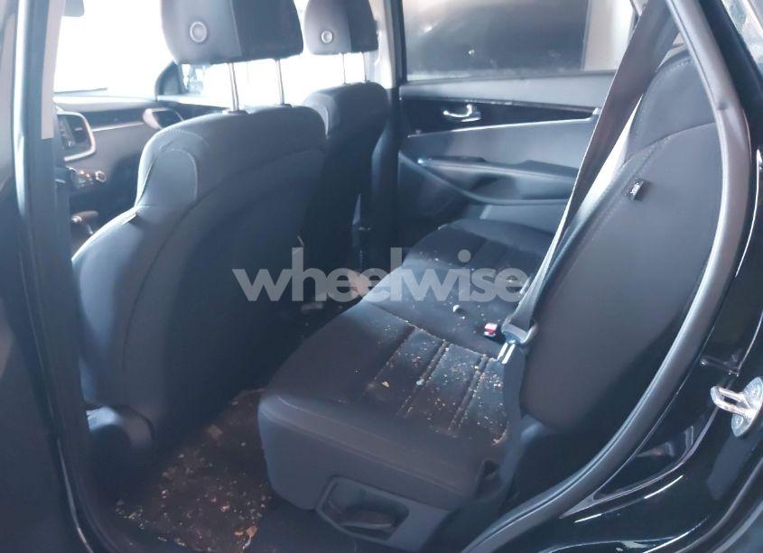 Photo 8 of 2019 Kia Sorento 2.4L L (VIN 5XYPG4A35KG586766)