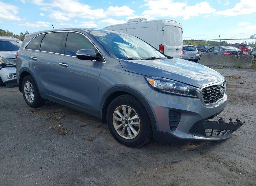 2019 Kia Sorento 2.4L L (VIN 5XYPG4A35KG596360) main photo
