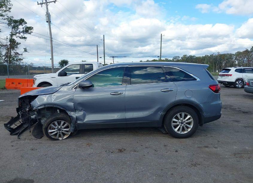 Photo 14 of 2019 Kia Sorento 2.4L L (VIN 5XYPG4A35KG596360)