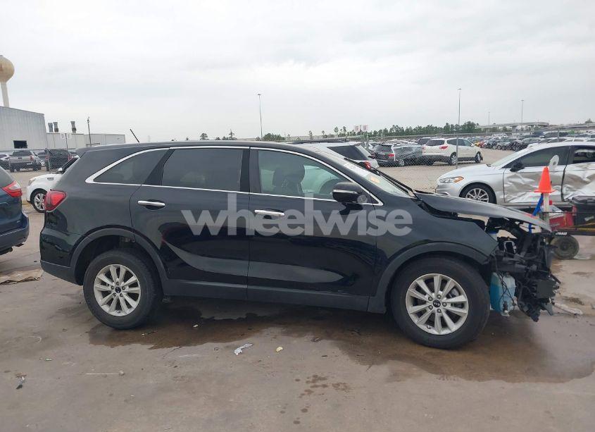 Photo 14 of 2020 Kia Sorento 2.4L L (VIN 5XYPG4A35LG642383)