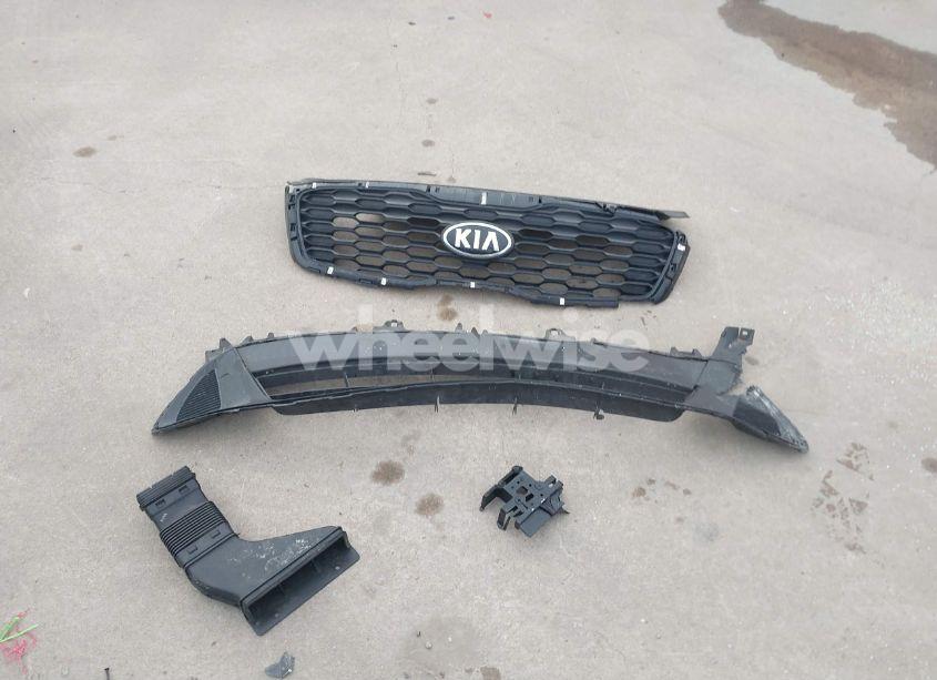 Photo 18 of 2020 Kia Sorento 2.4L L (VIN 5XYPG4A35LG642383)