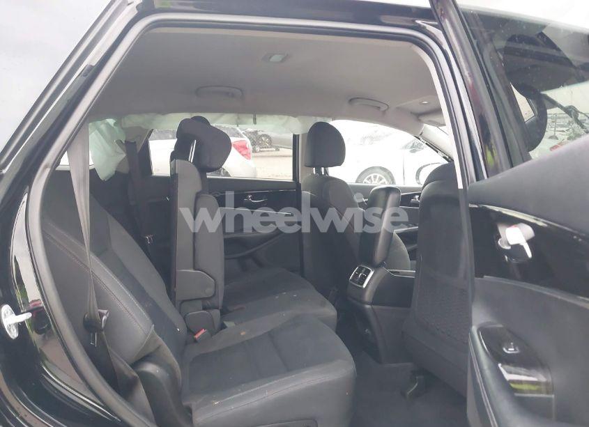 Photo 8 of 2020 Kia Sorento 2.4L L (VIN 5XYPG4A35LG642383)