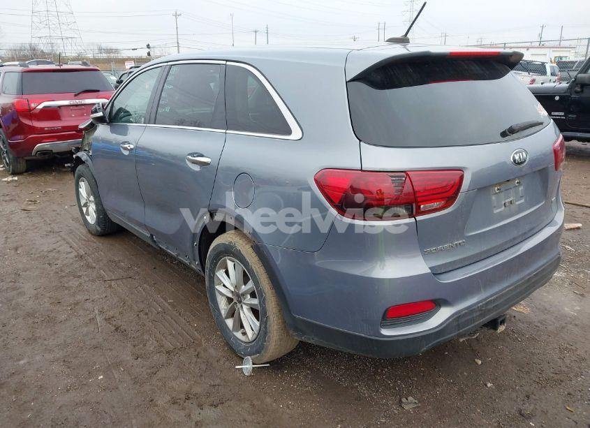 Photo 3 of 2020 Kia Sorento 2.4L L (VIN 5XYPG4A35LG644246)