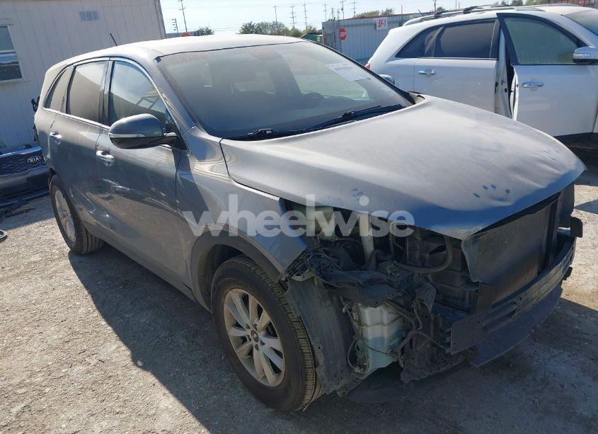 2020 Kia Sorento 2.4L LX (VIN 5XYPG4A35LG661368) main photo