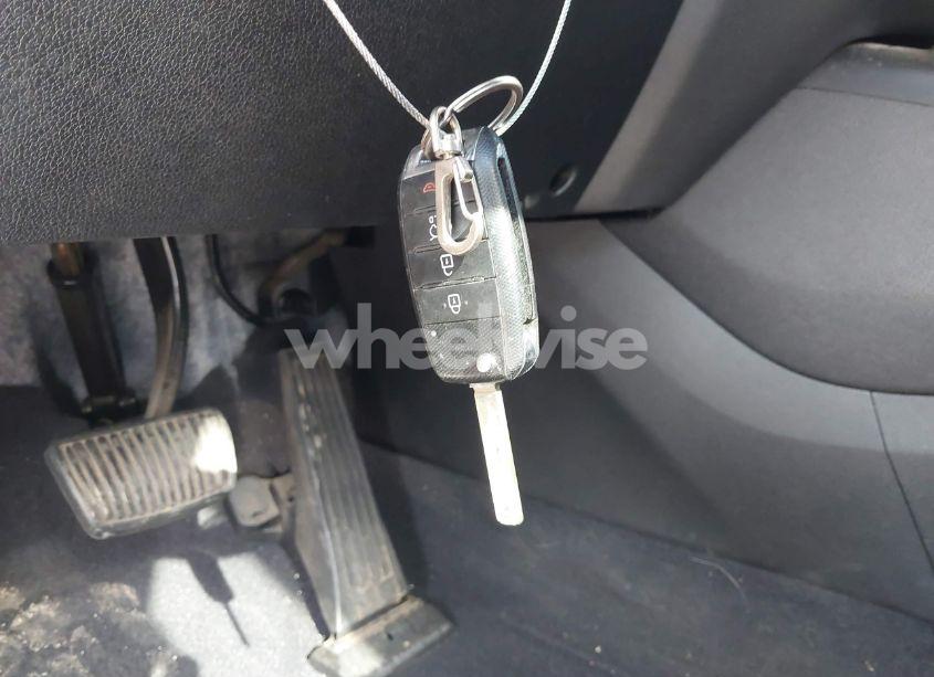 Photo 11 of 2020 Kia Sorento 2.4L LX (VIN 5XYPG4A35LG661368)