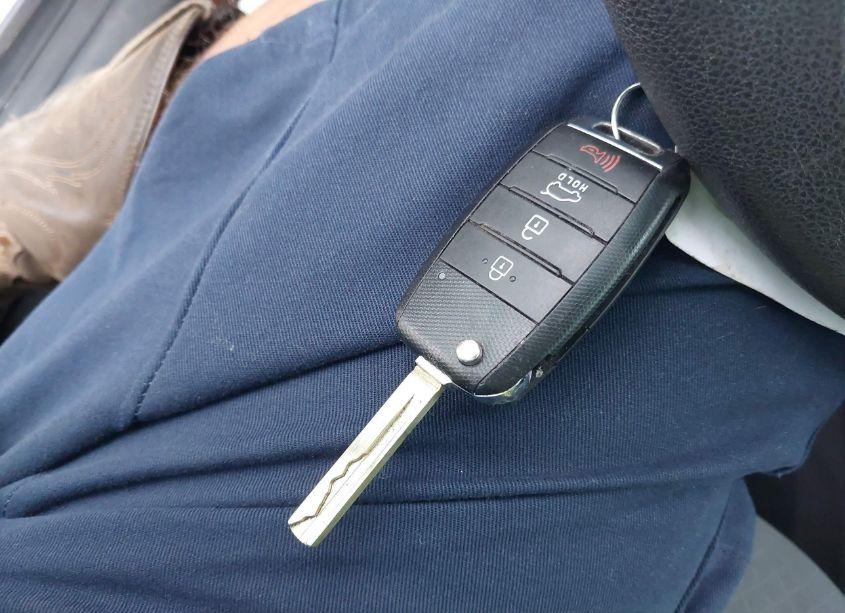 Photo 11 of 2020 Kia Sorento 2.4L LX (VIN 5XYPG4A35LG675139)