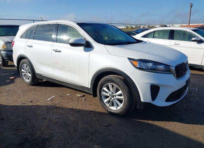 2020 Kia Sorento 2.4L LX (VIN 5XYPG4A35LG680518) main photo