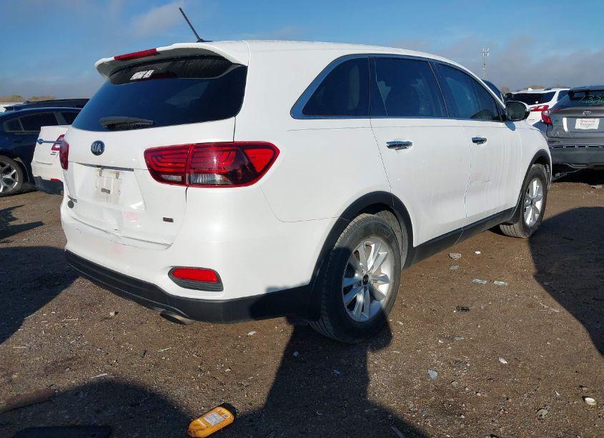 Photo 4 of 2020 Kia Sorento 2.4L LX (VIN 5XYPG4A35LG680518)