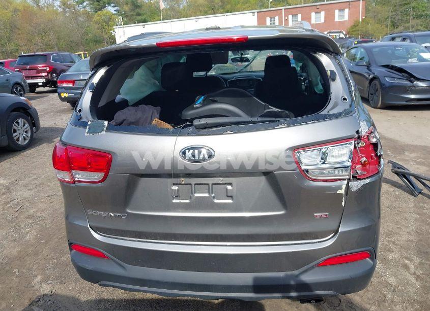 Photo 16 of 2016 Kia Sorento 2.4L LX (VIN 5XYPG4A36GG005573)