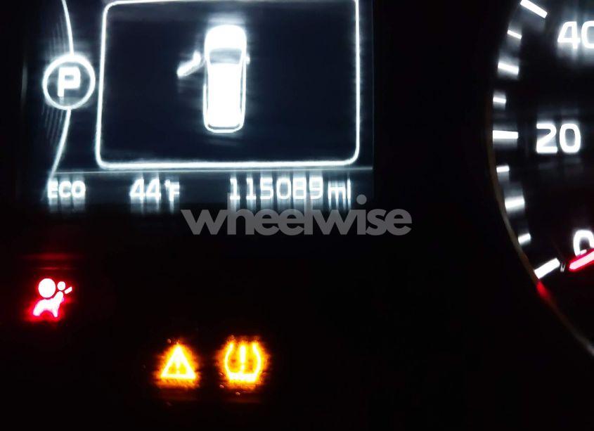 Photo 15 of 2016 Kia Sorento 2.4L LX (VIN 5XYPG4A36GG019425)