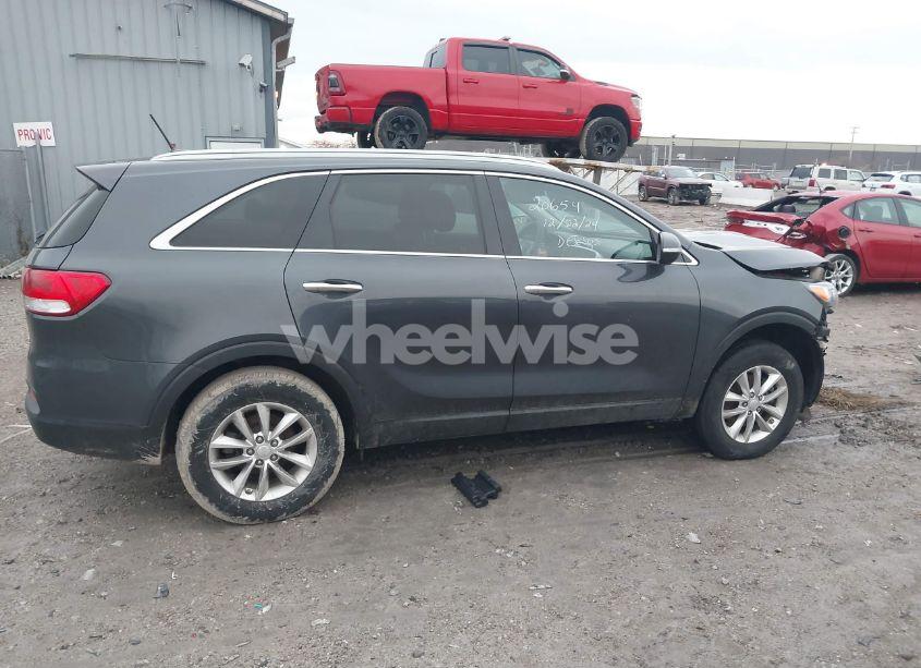 Photo 14 of 2016 Kia Sorento 2.4L LX (VIN 5XYPG4A36GG108122)