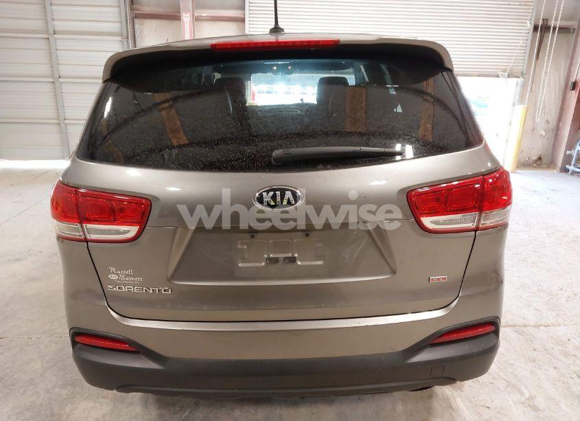 Photo 16 of 2016 Kia Sorento 2.4L L (VIN 5XYPG4A36GG114227)