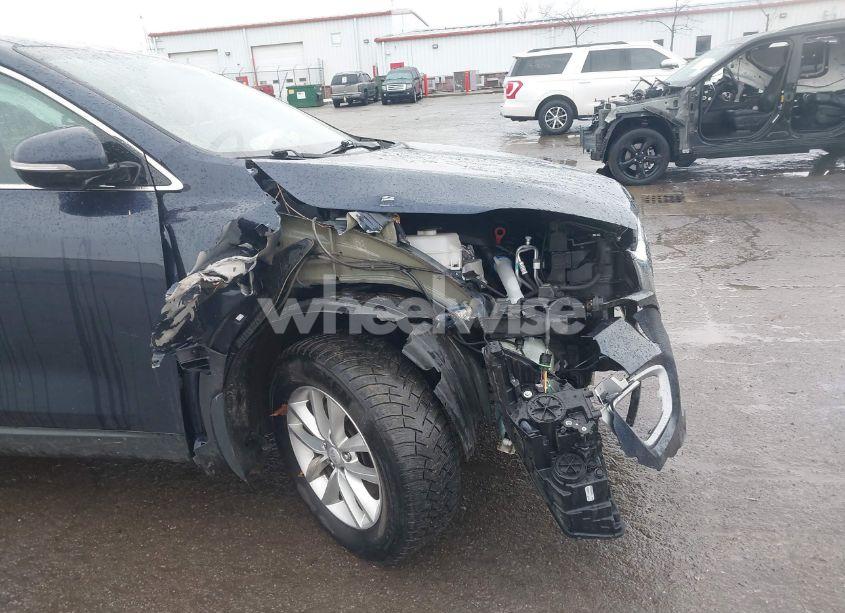 Photo 17 of 2016 Kia Sorento 2.4L LX (VIN 5XYPG4A36GG118455)